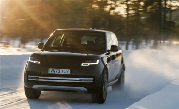 SUV大哥光環(huán)不減當(dāng)年！路虎：等待購買純電攬勝的用戶已近4萬人