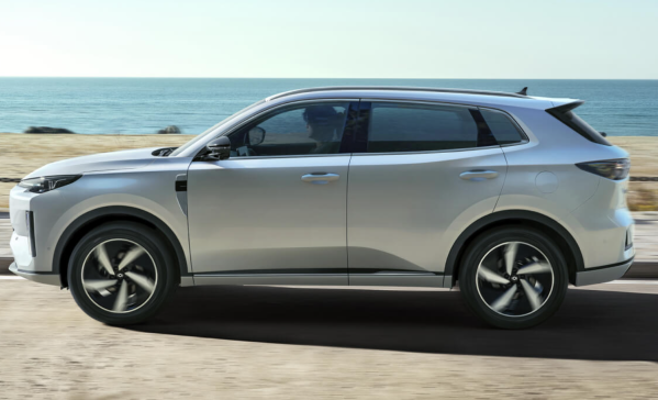 長(zhǎng)安啟源Q05正式上市 共推5款車型 限時(shí)最低11.39萬(wàn)起