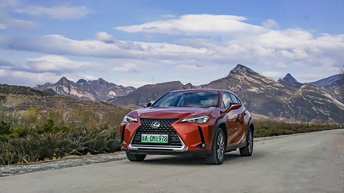 換個(gè)角度的選擇 雷克薩斯UX300e評(píng)測(cè)