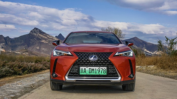 換個(gè)角度的選擇 雷克薩斯UX300e評(píng)測(cè)