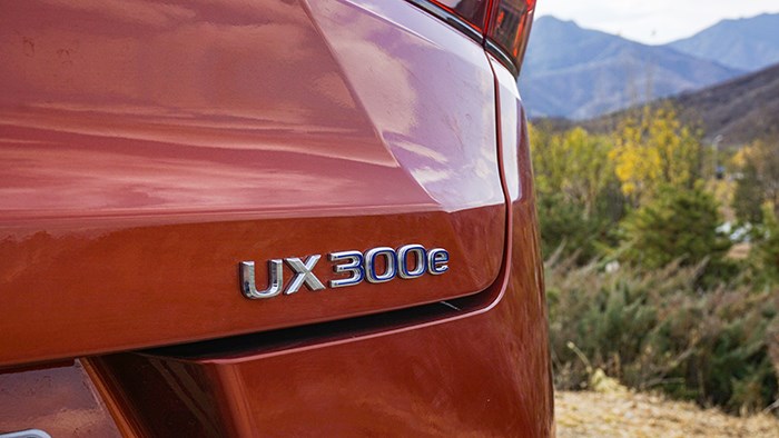 換個(gè)角度的選擇 雷克薩斯UX300e評(píng)測(cè)