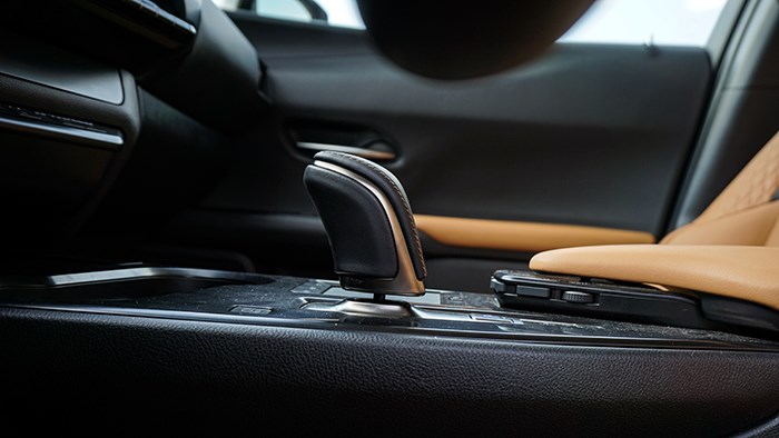 換個(gè)角度的選擇 雷克薩斯UX300e評(píng)測(cè)