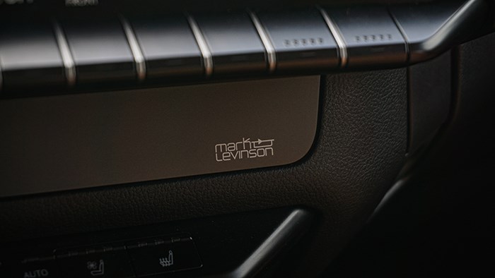 換個(gè)角度的選擇 雷克薩斯UX300e評(píng)測(cè)