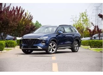 現(xiàn)代中型SUV新款勝達(dá)首發(fā)亮相 外觀、內(nèi)飾均有升級(jí)