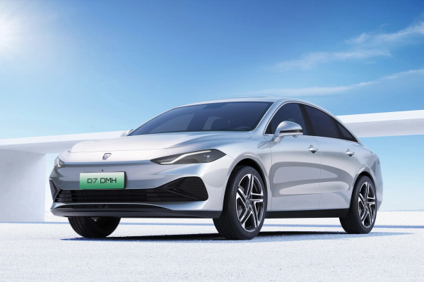 10萬價位四款混動家轎對比 比亞迪秦PLUS已經(jīng)不吃香了？