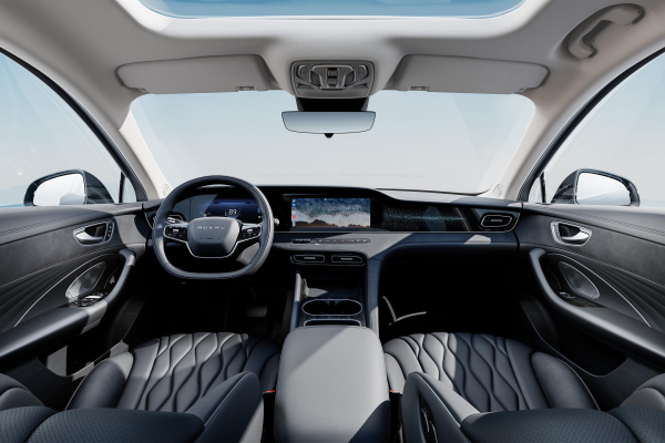 10萬價位四款混動家轎對比 比亞迪秦PLUS已經(jīng)不吃香了？