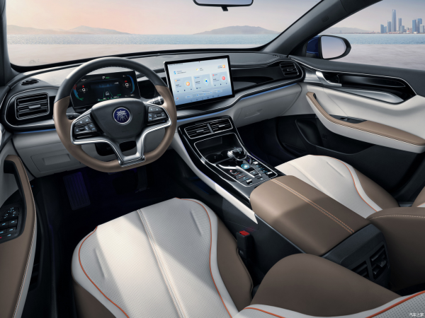 10萬價位四款混動家轎對比 比亞迪秦PLUS已經(jīng)不吃香了？