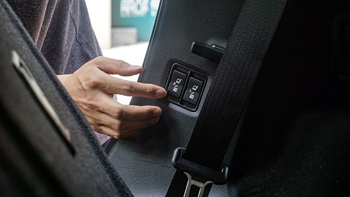 7座新選擇 雷克薩斯新一代RX450hL評(píng)測(cè)