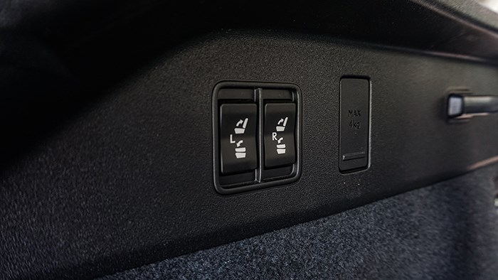 7座新選擇 雷克薩斯新一代RX450hL評(píng)測(cè)