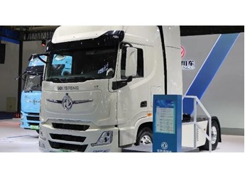 歐洲人搶著要的國(guó)產(chǎn)氫能半掛，續(xù)航超700km，歐洲版東風(fēng)天龍GX氫燃料電池牽引車實(shí)拍 封面圖