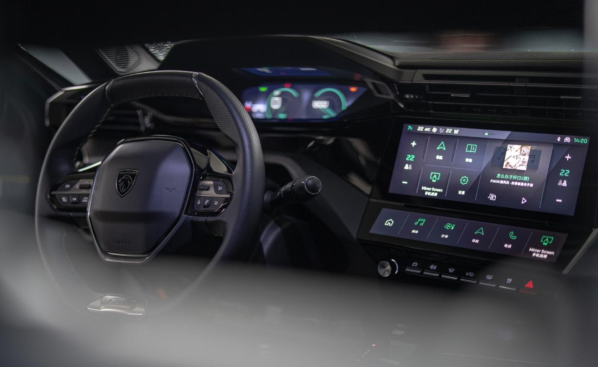 顏值沒輸過！東風(fēng)標(biāo)致408X官圖公布 將原汁原味引進(jìn)