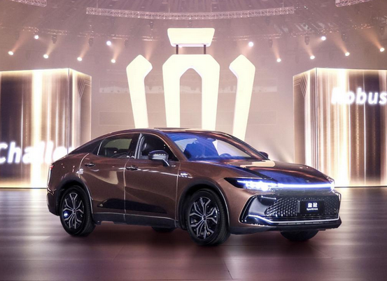 豐田新一代皇冠SportCross國內首發(fā) 采用轎跑車身設計