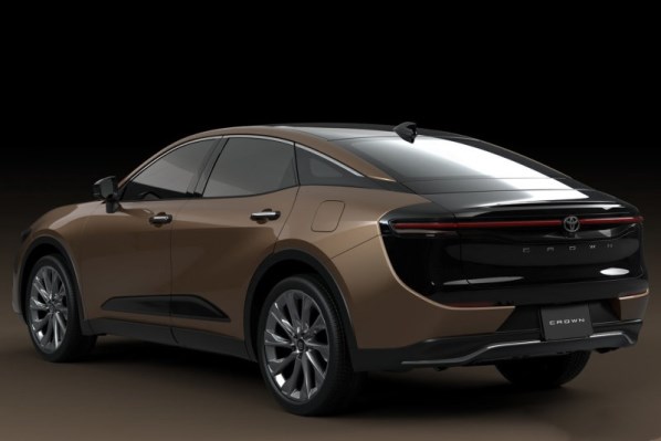 豐田新一代皇冠SportCross國內首發(fā) 采用轎跑車身設計