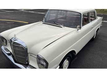 1963年奔馳古董車將拍賣：起拍價3.5萬 能開能跑 封面圖