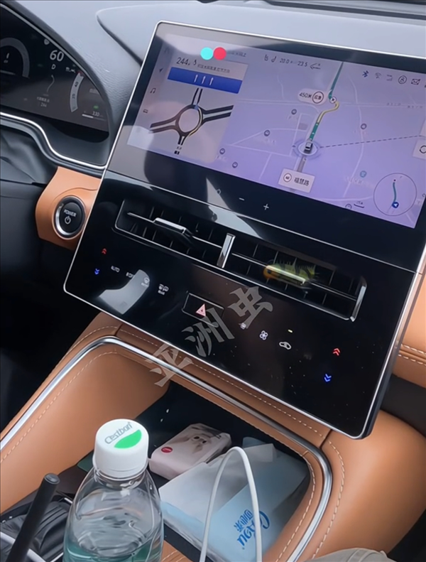 全新豐田亞洲龍上市定檔：取消物理按鍵內(nèi)飾大革新