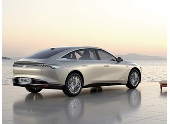 別克至境L7實車亮相 續(xù)航超1400km 封面圖