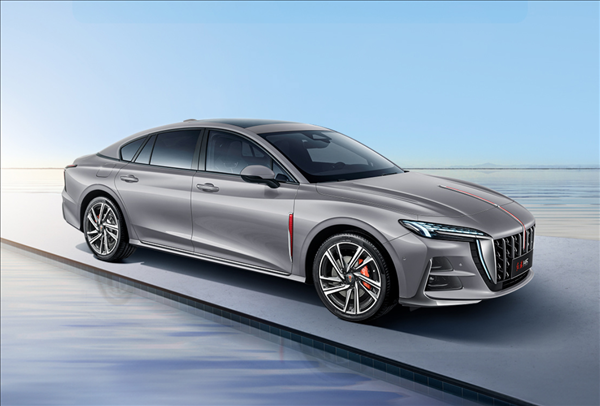 凱美瑞國產強敵！2024款紅旗H6上市：17.98萬元起