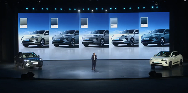 滿油滿電續(xù)航超1600km 比亞迪全新海獅06上市：13.98萬(wàn)起