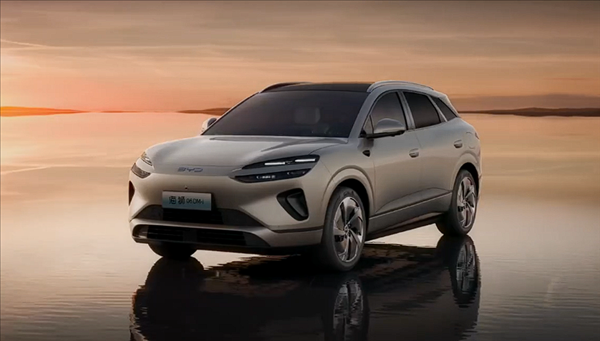 滿油滿電續(xù)航超1600km 比亞迪全新海獅06上市：13.98萬(wàn)起