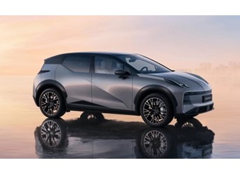 2025款極氪X正式上市 引入X OS 5.2系統(tǒng) 起售價17.9萬 封面圖