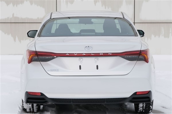 20萬級(jí)還香嗎 新款豐田亞洲龍下線：取消物理按鍵內(nèi)飾大革新