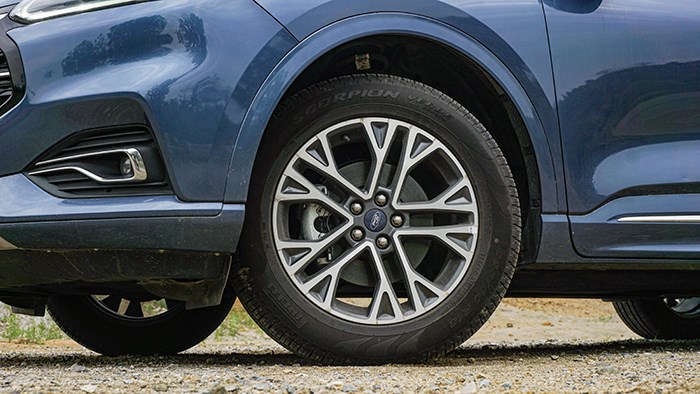 各項表現(xiàn)均衡 試駕長安福特銳際 2.0T