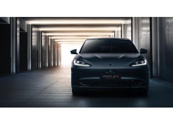 先行實(shí)力的肯定！極狐阿爾法S全新HI版摘得軒轅獎(jiǎng)最佳智駕獎(jiǎng) 封面圖