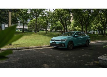 十萬(wàn)元國(guó)民家轎新選擇  上海大眾朗逸新銳試駕