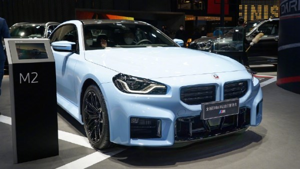 定價59.9萬！全新寶馬M2正式亮相 官方零百僅需4.1秒