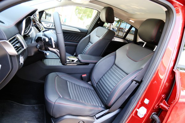 都市逍遙派 試駕奔馳GLE 450 AMG 4MATIC