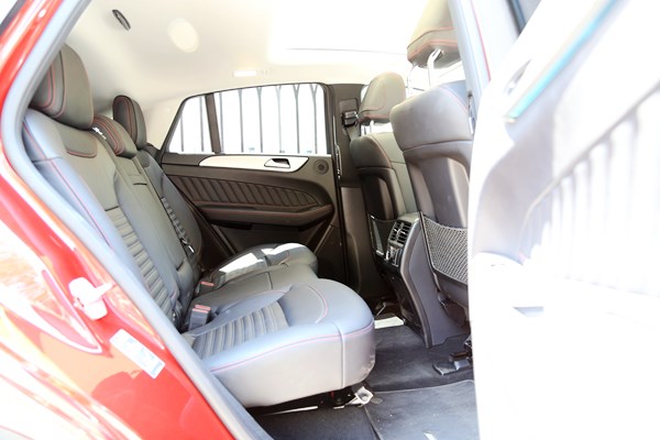 都市逍遙派 試駕奔馳GLE 450 AMG 4MATIC