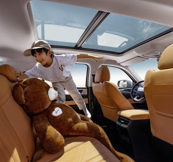 全新哈弗H5上市！后備箱可放27個行李箱 12.28萬起