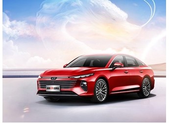 一汽奔騰B70龍騰版正式上市 售價11.59-12.59萬