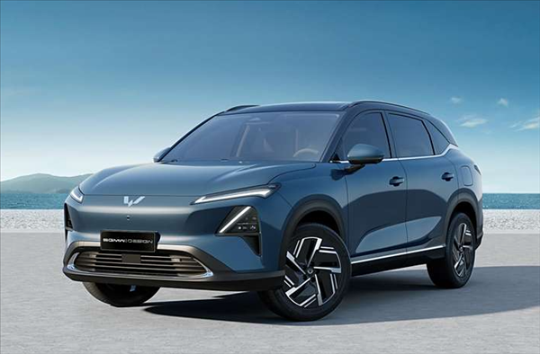 五菱首款新能源雙動力SUV！五菱星光S內(nèi)飾公布：8月上市