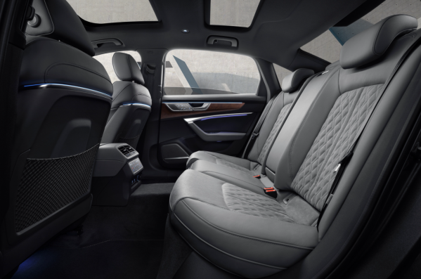 新款奧迪A6L終于來了 相比老款值得買嗎？看完就懂了