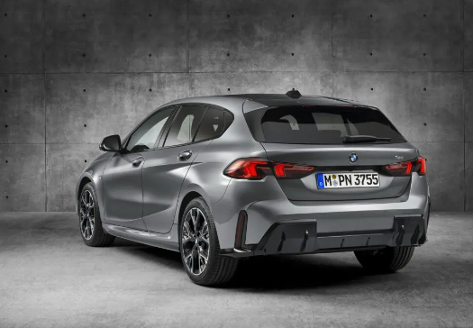 最便宜的進(jìn)口寶馬來了！第四代1系正式投產(chǎn)：搭載輕混動(dòng)力