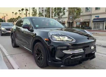 座艙史詩(shī)級(jí)革新 首搭曲面中控屏！保時(shí)捷純電卡宴11月19日全球首發(fā) 封面圖