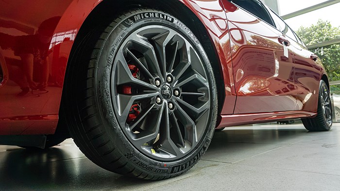 換回四缸全新面貌 萬車網(wǎng)實(shí)拍2022福特新款?？怂筍T