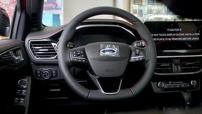 換回四缸全新面貌 萬車網(wǎng)實(shí)拍2022福特新款?？怂筍T