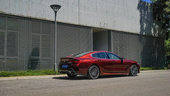 隨時(shí)變換角色 寶馬8系四門(mén)轎跑車(chē)評(píng)測(cè)