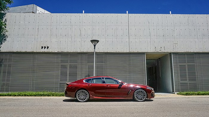 隨時(shí)變換角色 寶馬8系四門(mén)轎跑車(chē)評(píng)測(cè)