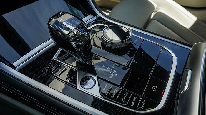 隨時(shí)變換角色 寶馬8系四門(mén)轎跑車(chē)評(píng)測(cè)