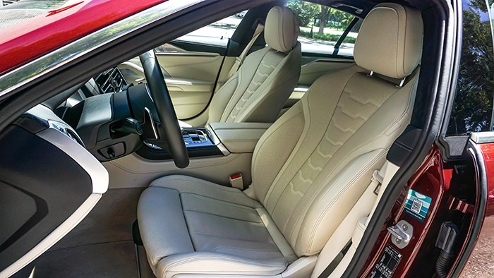 隨時(shí)變換角色 寶馬8系四門(mén)轎跑車(chē)評(píng)測(cè)