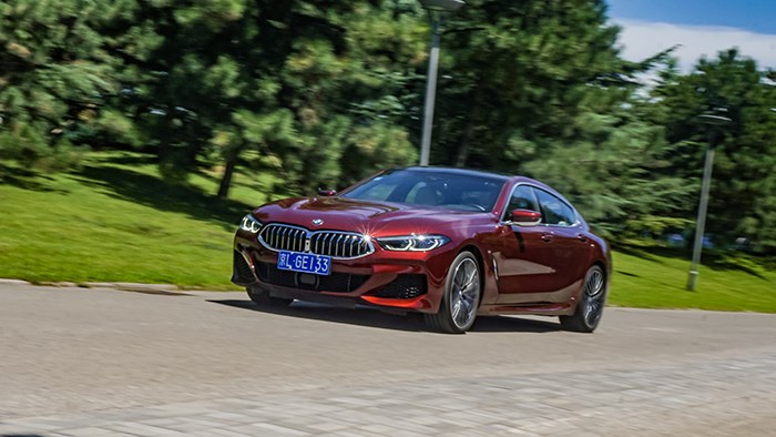隨時(shí)變換角色 寶馬8系四門(mén)轎跑車(chē)評(píng)測(cè)