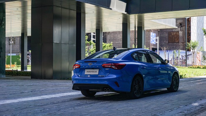 與風(fēng)為伴 試駕2022福特三廂?？怂筍T-Line