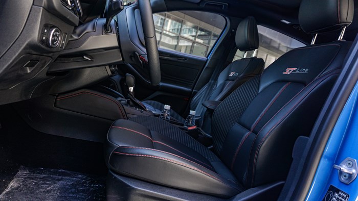 與風(fēng)為伴 試駕2022福特三廂?？怂筍T-Line