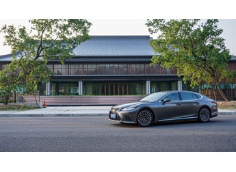 豪華的旅行 自駕雷克薩斯LS500h 行政版游天津 封面圖