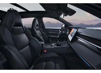 換裝懸浮式大屏！領(lǐng)克01煥新版內(nèi)飾官圖發(fā)布