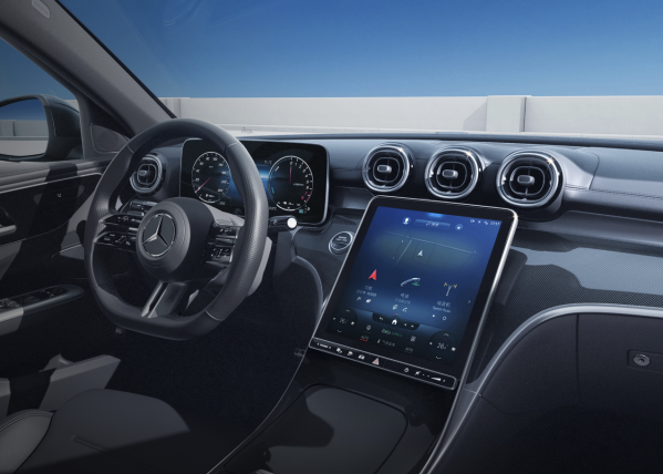 40.56萬元！新款奔馳C 350 eL上市 純電續(xù)航105公里