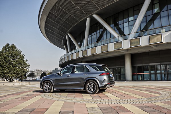 全新時代產(chǎn)物 試駕全新梅賽德斯奔馳GLE